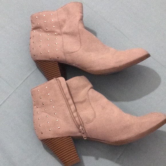 Style & Co suede boots in Good condition - Picture 2 of 11